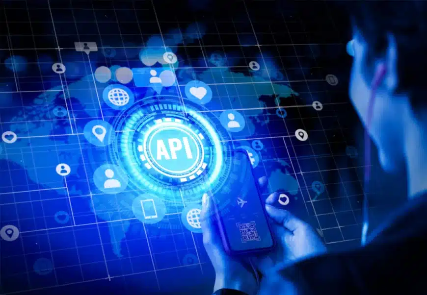 امکان ارتباط با سایر سیستم‌ها از طریق API